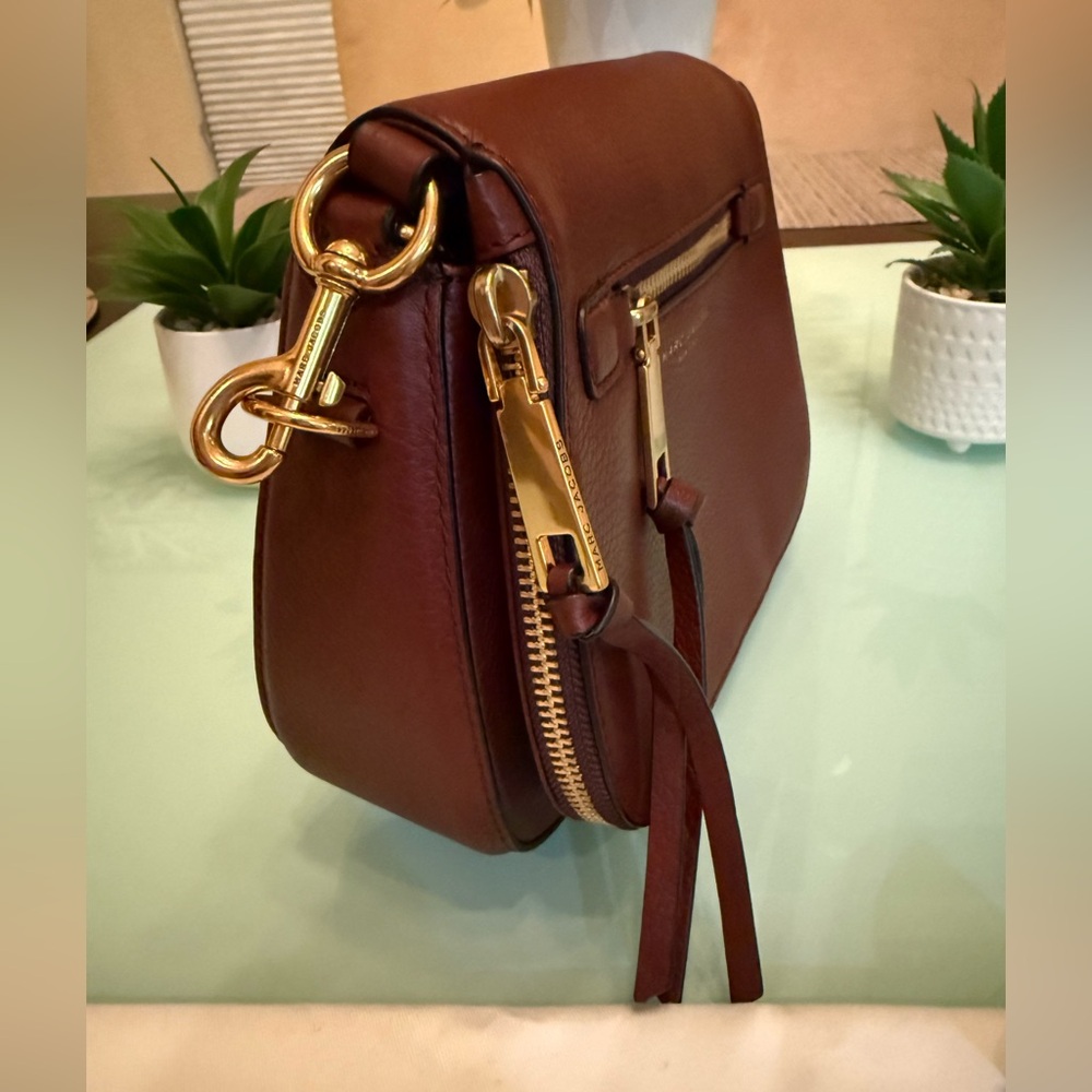 Marc Jacob’s Recruit Nomad Burgundy Leather Crossbody Bag - Picture 5 of 10